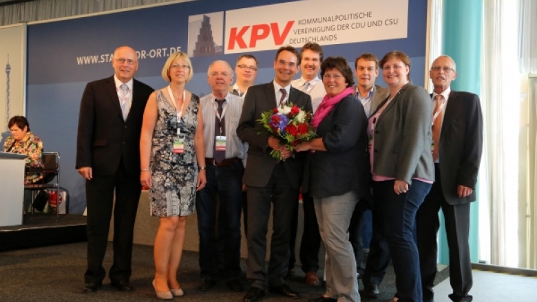 Der neue Bundesvorsitzende der KPV, Ingbert Liebing, MdB mit den Delegierten aus Schleswig-Holstein
