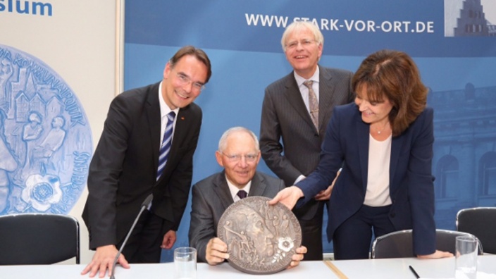 Dr. Wolfgang Schäuble mit dem „Konrad-Adenauer-Sonderpreis für Kommunalpolitik