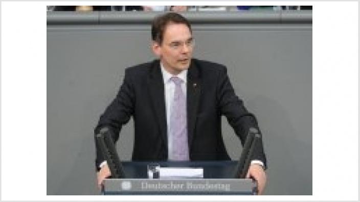 Rede im Bundestag: Maritime Wirtschaft auf Erfolgskurs